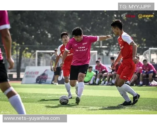上港与广州富力激战正酣谁能在这场对决中笑到最后
